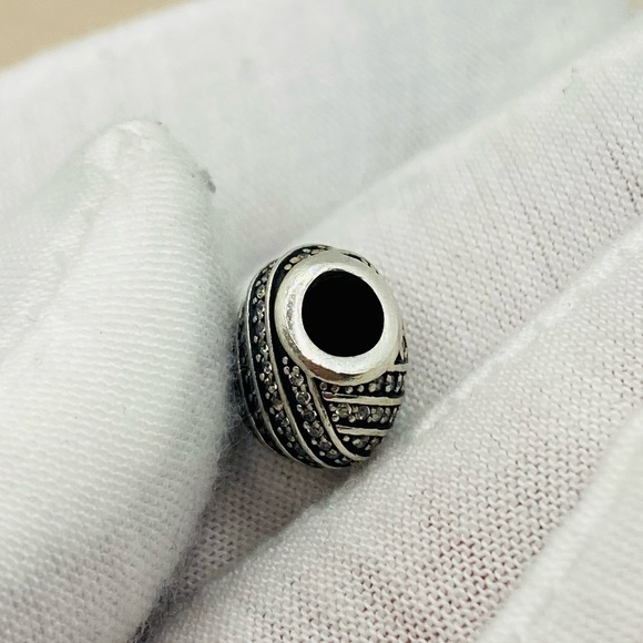 EUC Pandora 791885CZ Sterling Silver Love Lines Heart Charm - Picture 5 of 8